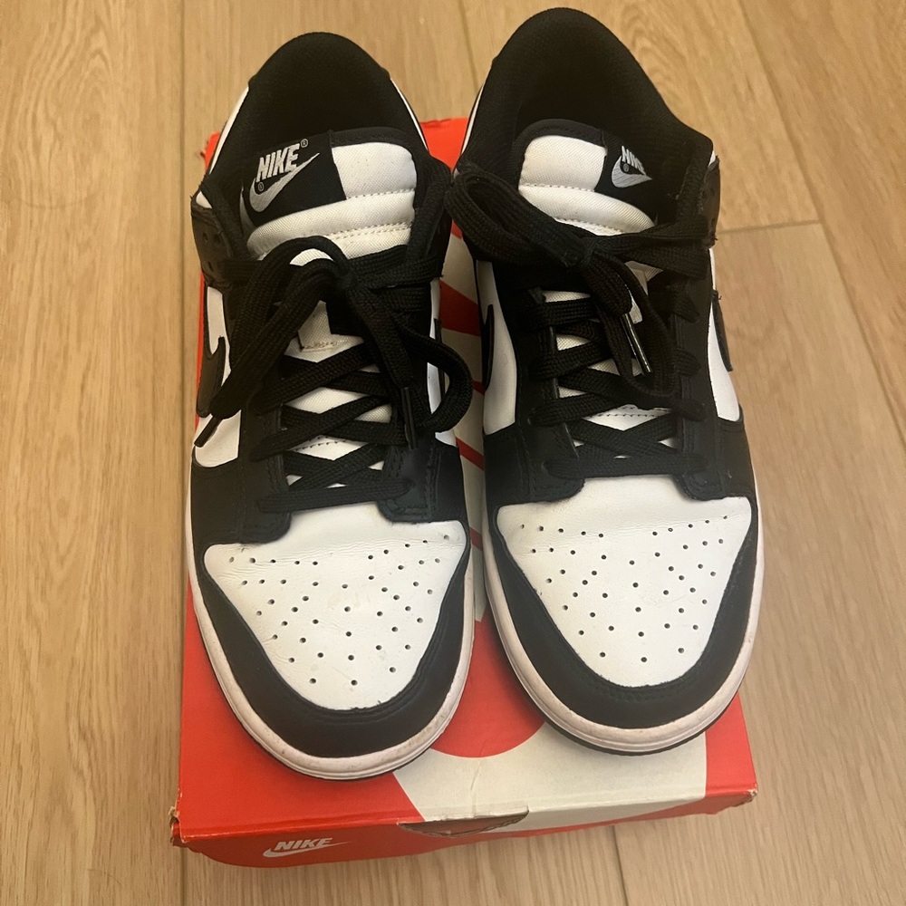 Nike Womens Panda Dunk Low